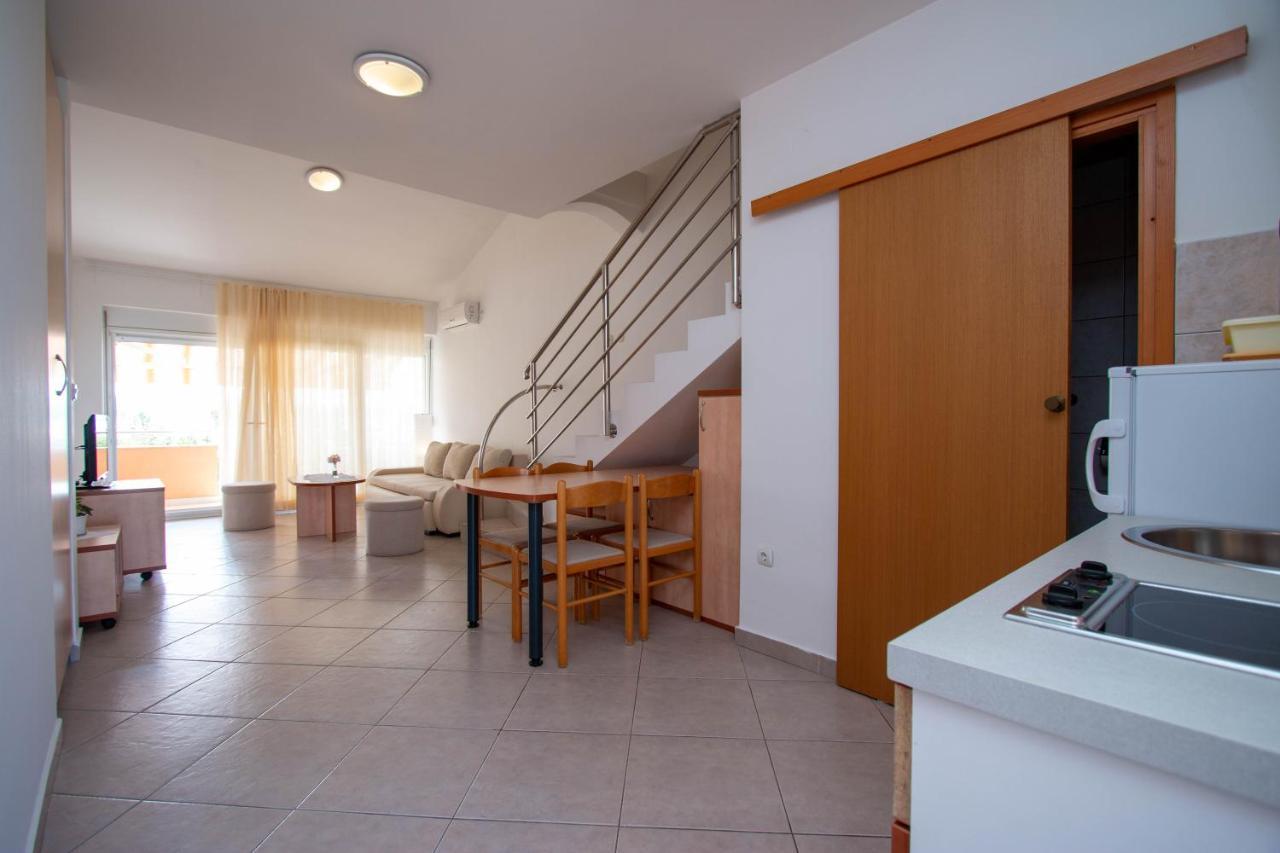 Apartments Matas Sukošan Exterior foto