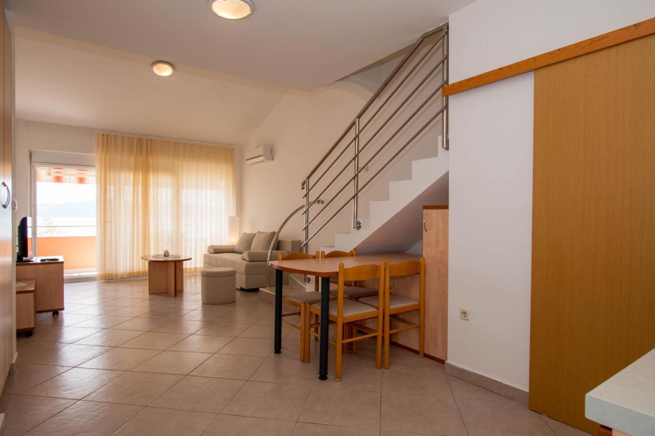 Apartments Matas Sukošan Exterior foto
